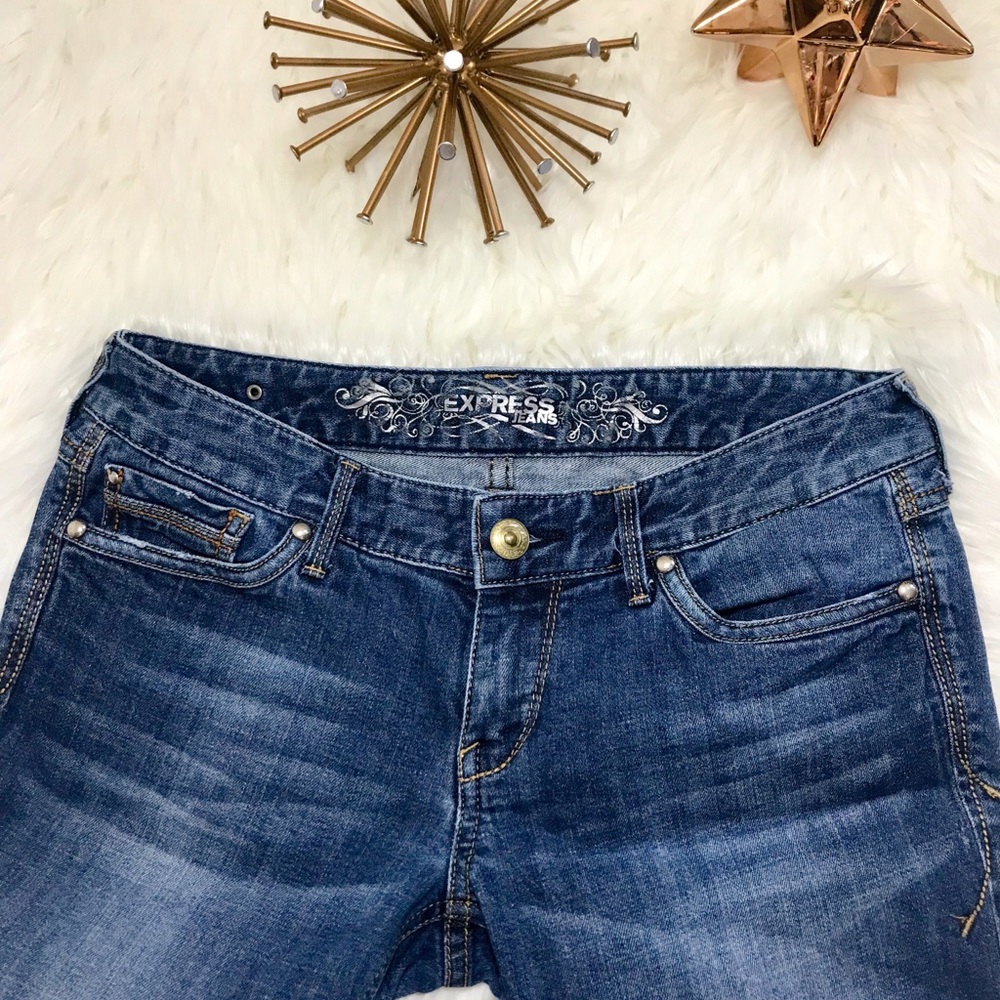EXPRESS STELLA REGULAR FIT LOW-RISE BOOT CUT JEANS - Picture 3 of 5